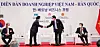 Korea's National Assembly Speaker Park Byeong-seug left, shakes hand with Vietnamese National Assembly Speaker Vuong Dinh Hue during the Korea-Vietnam Business Forum held at the Federation of Korean Industries (FKI) in Seoul on Monday. FKI Chairman Huh Chang-soo, far left, and Vietnam’s Deputy Prime Minister Le Minh Khai, far right, also attended the forum. Next year marks the 30th anniversary of the two countries establishing diplomatic relations. [FEDERATION OF KOREAN INDUSTRIES]