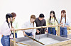 Girl group NewJeans made hanji, or Korean traditional mulberry paper, in a YouTube video in early January, with hanji-maker Ahn Chi-yong. [JOONGANG ILBO]