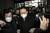 People Power Party (PPP) presidential candidate Yoon Suk-yeol is surrounded by reporters at the National Assembly in western Seoul after canceling all campaign activities Monday amid the announcement of a complete overhaul of the PPP election campaign committee. [NEWS1]