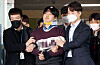 Cho Ju-bin, center