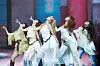 Girl group Le Sserafim performs lead track “Hot” during a showcase held on March 14 at Yes24 Live Hall in eastern Seoul. [DANIELA GONZALEZ PEREZ]