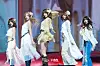 Girl group Le Sserafim performs lead track “Hot” during a showcase held on March 14 at Yes24 Live Hall in eastern Seoul. [DANIELA GONZALEZ PEREZ]