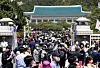 Visitors walk into the Blue House complex in Jongno District, central Seoul, Tuesday, as President Yoon Suk-yeol began his five-year term. [KIM SANG-SEON]