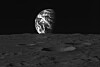 View of Earth taken from Danuri, Korea’s first lunar orbiter, on Dec. 28 after successfully entering the targeted orbit around the moon last month. According to the Korea Aerospace Research Institute, the orbiter took the picture from 124 kilometers above the moon. KARI became the seventh space agency to put a satellite into orbit around the moon, following those of Russia, the United States, Japan, the European Union, China and India. [KOREA AEROSPACE RESEARCH INSTITUTE]