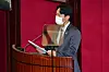 DP Rep. Lee Tah-ney presents a motion to impeach Judge Lim Seong-geun at the National Assembly on Thursday. [NEWS1]