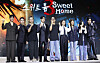 From left, actors Kim Moo-yul, Oh Jung-se, Yu Oh-seong, Jinyoung, director Lee Eung-bok, actors Ko Min-si, Lee Si-young, Kim Si-A and Lee Jin-uk pose at a press conference held in Dongdaemun District, eastern Seoul, on July 17. [NEWS1]
