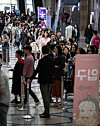 Visitors to a baby fair line up at Coex in Gangnam District, southern Seoul, in April 2019, before the Covid-19 paralyzed the country. Many baby fairs that were scheduled in 2020 have been canceled due to the pandemic. [NEWS1]