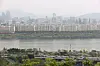 Views of apartment in Gangnam from the Han River on April 22. Apartment prices in Seoul on average are 1.1 billion won, which is the first. [YONHAP]