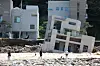An apartment building in Pohang, North Gyeongsang damaged by Typhoon Hinnamnor. The typhoon left at least three people dead, nine missing and one injured, mostly in the southeastern coastal city of Pohang. [YONHAP]