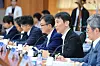 Financial Supervisory Service Gov. Lee Bok-hyun, second from right, speaks during a conference on shareholder activism held on Thursday in western Seoul. [YONHAP]