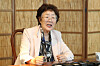 Lee Yong-soo, survivor of Japan's wartime sexual slavery, talks at a press conference in Daegu on Thursday to criticize a civic group and activists for having exploited the victims for three decades. [YONHAP]