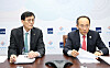 Bank of Korea Gov. Rhee Chang-yong, left, and Finance Minister Choo Kyung-ho at a meeting held Thursday morning in Incheon following the Federal Reserve's decision to raise the rate by 25 basis points. [BANK OF KOREA]