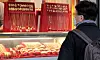 Gold is displayed at a jewelry shop in Seoul on March 30. International gold prices are continuously at record highs as investors flock to safe-haven assets amid concerns over trade uncertainties. [YONHAP]