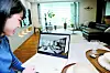 A model takes a virtual reality (VR) tour of Hanssem's home remodelling service on the company's website. [HANSSEM]