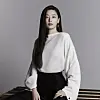 Actor Jun ji-hyun was born in the year of the Rooster. On Saturday, her home may buzz with activity. [LOUIS VUITTON]