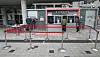 Almost no one waits in line at an influenza vaccination center in Seoul on Thursday, testifying to public worries about the safety of flu shots following over a dozen deaths. [YONHAP]