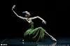 The Korean National Ballet presents a piece inspired by the life of Heo Nanseolheon, a female poet during the Joseon Dynasty (1392-1910). [KOREAN NATIONAL BALLET]