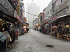 An empty street in Namdaemun Market, central Seoul, on Monday. [JOONGANG ILBO]