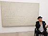 Artist Park Seo-bo explains one of his works from the “early-ecriture period' at the MMCA Seoul in 2019. [MOON SO-YOUNG]