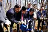 From left, Indian Ambassador to Korea Amit Kumar, Dongjak District Chief Park Il-ha and Seoul Vice Mayor Kim Byeong-min participate in the commemorative ceremony held at Boramae Park in Dongjak District, southern Seoul, on March 28.