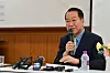Unification Minister Kwon Young-se speaks to reporters during a press conference at Hanawon on Monday. [JOINT PRESS CORPS]