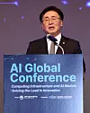 Minister of Science and ICT Yoo Sang-im delivers the opening address at the AI Global Conference at Lotte Hotel in Jung District, central Seoul, on March 25. [YONHAP]
