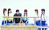 A picture of girl group NewJeans making hanji with hanji-maker Ahn Chi-yong for a promotional video made by the Korea Craft and Design Foundation [CHOI YEONG-JAE]