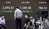 A screen in Hana Bank's trading room in central Seoul shows the Kospi opening on Monday. [YONHAP]