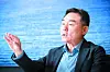 Byeon Yang-ho, former director of financial policy for the Ministry of Finance, speaks about a book he wrote, “Economic Policy Agenda 2022,” to suggest a new direction for the Korean economy in an interview with the JoongAng Sunday on May 6. [JUN MIN-KYU]