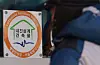 A sign shows a public library in Seoul is earthquake-resistant on Monday. The Seoul Metropolitan Government on the same day said it will reinforce all 2,465 public facilities to withstand earthquakes. [NEWS1]