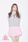 Yoo Yeonjeong posing for a profile picture for Mnet's K-pop survial program 'Produce 101' (2016) [MNET]