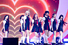 Girl group UNIS performs B-side track “DDANG” during a showcase on April 15 at Yes24 Live Hall in eastern Seoul for the release of its second EP, ″Swicy.” [DANIELA GONZALEZ PEREZ]