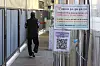 A Covid-19 testing center in Jung District, central Seoul, is vacant on March 29. [YONHAP]