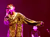 U.S. singer-songwriter Sasha Alex Sloan holds her first concert in Korea on Monday at the Yes24 Live Hall music venue in eastern Seoul as a part of her ″I Blame The World″ Asia tour. [LIVE NATION KOREA]