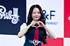 UNIS's Lim Seo-won poses for photos during a showcase on April 15 at Yes24 Live Hall in eastern Seoul for the release of its second EP, ″Swicy.” [DANIELA GONZALEZ PEREZ]