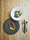 Hanwoo (Korean beef), green goddess and crispy chili [LOUIS VUITTON]