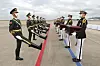 South Korean and Chinese soldiers take part in a handover ceremony at Incheon International Airport Thursday to repatriate the remains of 109 Chinese troops killed during the 1950-53 Korean War. The remains were excavated from battle sites from the war between 2019 and 2020, including at the Arrowhead Ridge in the demilitarized zone. [DEFENSE MINISTRY]