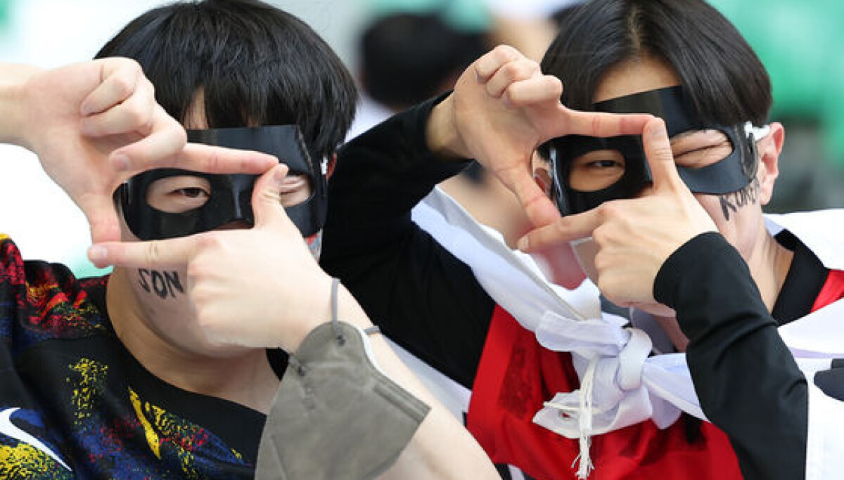 Popularity Masquerade Son Heung-min's black mask gains popularity as cheering accessory