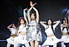 Yves performs ″Loop,″ the title track for her solo EP at a press showcase held Wednesday afternoon in southern Seoul. [NEWS1]