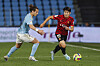 Mallorca´s Lee Kang-in, right, in action against Celta´s Goncalo Paciencia during a La Liga match in Vigo, Spain on April 17.  [EPA/YONHAP]
