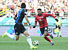 FC Seoul midfielder Jesse Lingard, right, dribbles during a K League 1 match againt Incheon United at Seoul World Cup Stadium in western Seoul on March 10, 2024. [YONHAP]