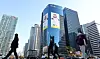 A banner welcoming Saudi Arabia’s Crown Prince and Prime Minister Mohammed bin Salman Al Saud to Korea hangs on S-Oil’s headquarters in Gongdeok-dong, Mapo, Seoul, on Wednesday. Prince Mohammed arrives in Seoul for a two-day stay on Thursday. [YONHAP]