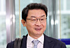Lee Eog-weon, nominee for chairman of the Financial Services Commission, enters an office building in Seoul on Aug. 14. [YONHAP]