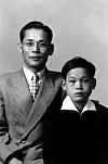 Younger father and son. [YONHAP]