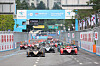 Formula E cars race off the starting line to begin the second race of the Hana Bank Seoul E-Prix in Jamsil, southern Seoul on Sunday. [YONHAP]