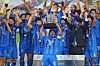 Ulsan Hyundai FC midfielder Sin Jin-Ho lifts the winners' trophy after the Asian Football Confederation Champions League finals match between Iran's Persepolis FC and Korea's Ulsan on Saturday in Qatar. [AFP/YONHAP]