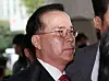 Kim Kwang-ho, former chief of the Seoul Metropolitan Police Agency, enters the Seoul Western District Court on Thursday in Mapo District, western Seoul. [NEWS1]