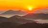 The scene of a magnificent sunrise captured from Yongamsa Temple on a mountain in North Chungcheong at daybreak on Dec. 31, 2020. [NEWS1]