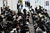 Job seekers attend a job fair in Seoul on October 11. [YONHAP]