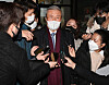 Kim Chong-in, general chairman of the People Power Party’s (PPP) election campaign committee, speaks to reporters Wednesday in front of the party’s headquarters in Yeouido, western Seoul, after PPP chief Lee Jun-seok stepped down from campaign posts the previous day amid a spat with a senior party official. Kim met with both presidential candidate Yoon Suk-yeol and Lee that day and said he plans to step up his role overseeing the campaign. [NEWS1]